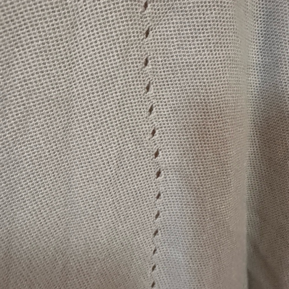 Lululemon shawl - Picture 4 of 4
